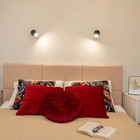 Avium Old Town Apartman